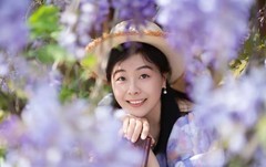 紫屿农场紫藤花丛中4