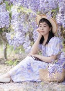 紫屿农场紫藤花丛中4