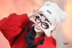 【冬日可爱的小女孩】---小柒