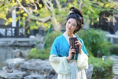 【石畔观书，禅意浮生】---小涵