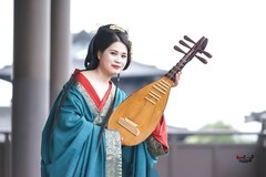 【战袍琵琶美女】---颜颜