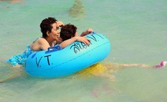 1348【不老松：纪实摄影】《异国风情录》三国演义：新、马、泰游记！泰国格兰岛海滨的