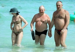 1350【不老松：纪实摄影】《异国风情录》三国演义：新、马、泰游记！泰国格兰岛海滨的