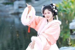 【粉色小桃仙】---小洁