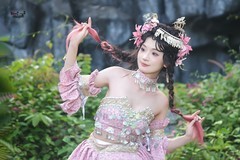 【碧丛粉影俏嫣然】---佳欣