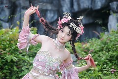 【碧丛粉影俏嫣然】---佳欣