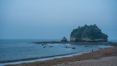 金 石 滩 黄 金 海 岸 晨 曦（ 一 ）