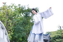 【明庭芳舞，婉若游龙】---芸妮