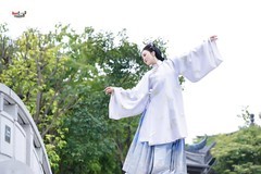 【明庭芳舞，婉若游龙】---芸妮