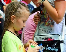 1373【不老松：纪实摄影】《异国风情录》三国演义：新、马、泰游记！动物表演觅食！