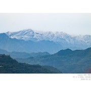 昨日一场雪，秦岭又白头