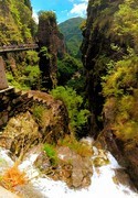 1803【不老松：纪实摄影】〖山河锦绣、詩画江南〗云雨雁荡山：断肠崖！