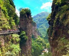 1803【不老松：纪实摄影】〖山河锦绣、詩画江南〗云雨雁荡山：断肠崖！