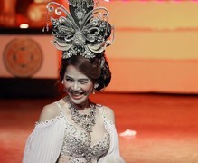 1387【不老松：纪实摄影】《异国风情录》三国演义：新、马、泰游记！泰国人妖歌舞晚会