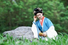 【林间静思旧书香】---肖肖