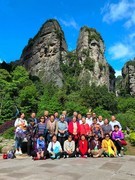 1814【不老松：纪实摄影】〖山河锦绣、詩画江南〗云雨雁荡山：游人与美景！
