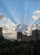暴雨后的天空