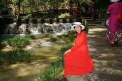 环境人像----旅游在襄阳香水河风景区！