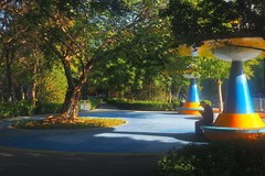 秋日·民心河畔