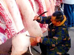 杀猪宰羊过农历新年