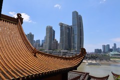 烈日下的南滨路