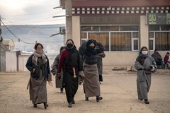 四川--阿坝县莫郎节【5】去参加活动的信众