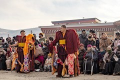 四川--阿坝县莫郎节【5】去参加活动的信众