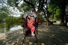 黄陂大余湾---晒秋中的村姑！