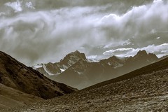 盘龙古道垭口风光