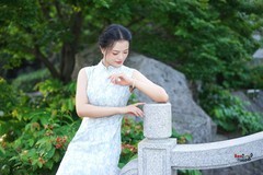 【石栏边的旧时光】---嘉雯