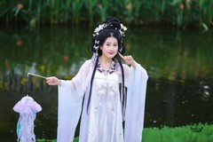 【紫衣花仙】---似海