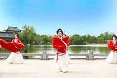 南阳卧龙岗风景区歌舞升平(二)