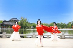 南阳卧龙岗风景区歌舞升平(二)