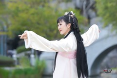 【冬日古风美女】---牧原