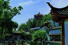 黄鹤楼南门随陪