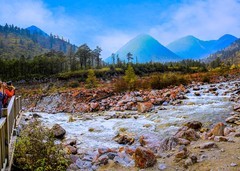 旅游天地（3）----川西的红石滩