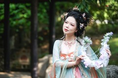 【花溪畔·仙袂轻扬】---莉莉