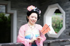 【檐下春晴】---露露