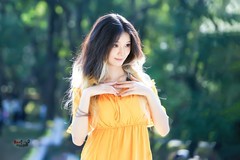 【林间少女】---佳欣