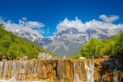 玉龙雪山蓝月湖风景 2