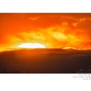 250829 云海中的日落