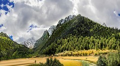 旅游天地（9）-----眺望仙乃日山