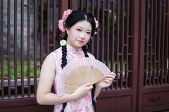 【一抹粉韵韶华】---小娇
