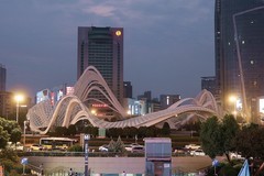 光谷广场的星河