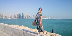 多哈留影