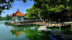 柳春园