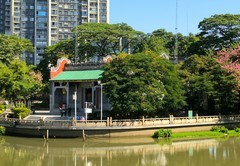 在佛山关帝庙附近。