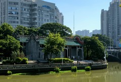 在佛山关帝庙附近。