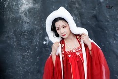 【红衣映雪】---婉灵