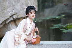【一池清浅·半篓芳菲】---晓儿